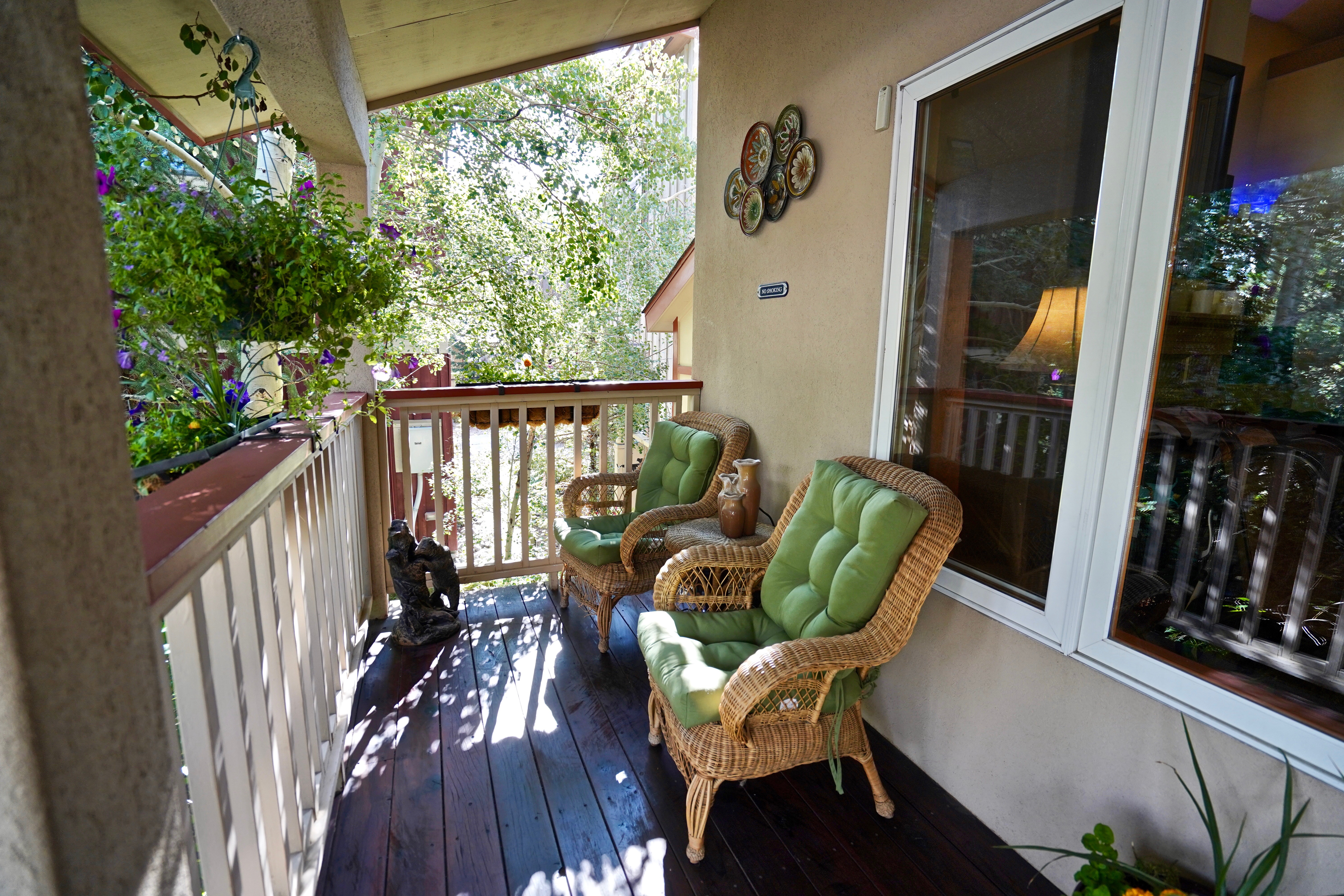 balcony view from frisco inn on galena guest room