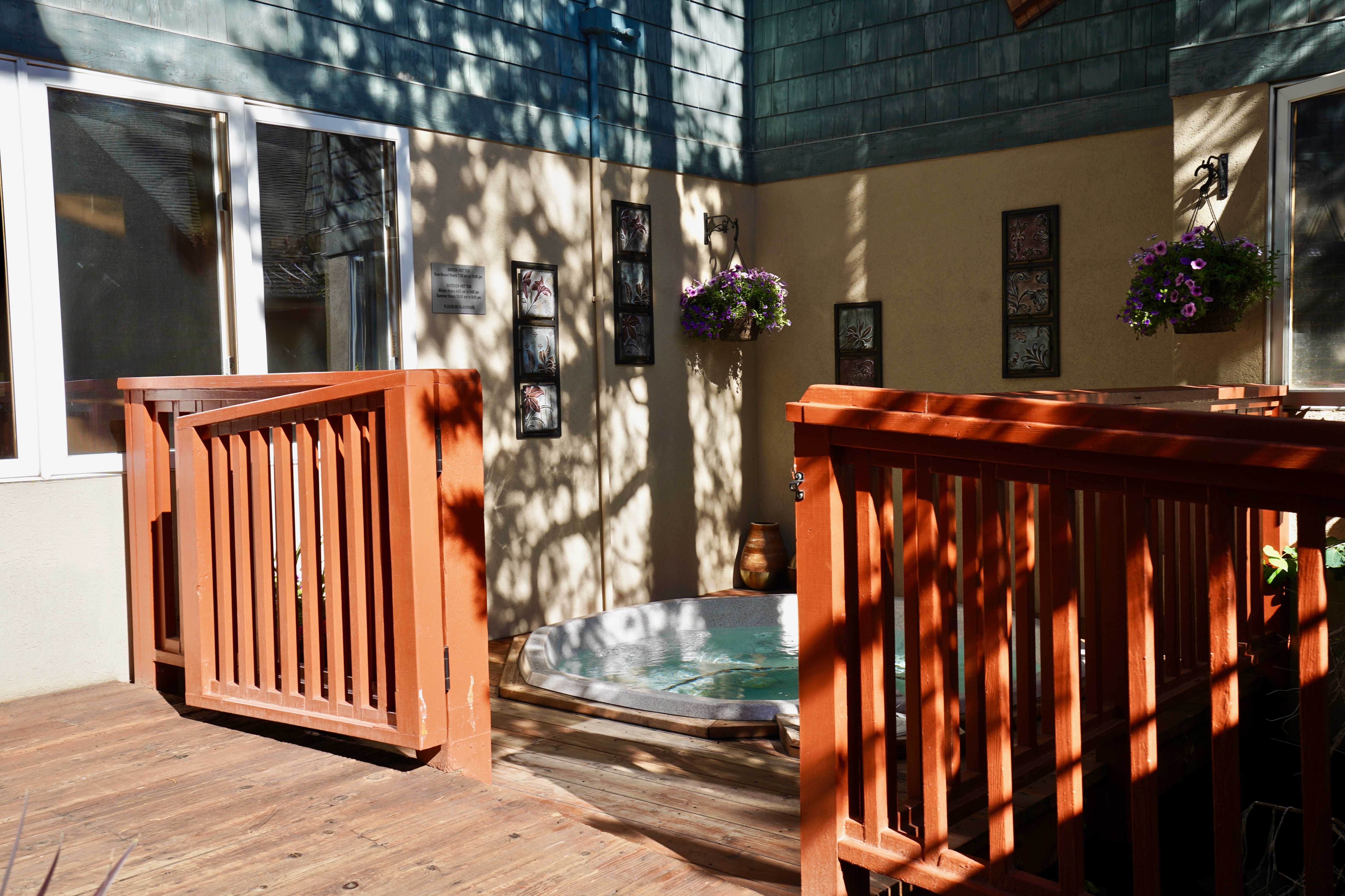 frisco inn outdoor spa