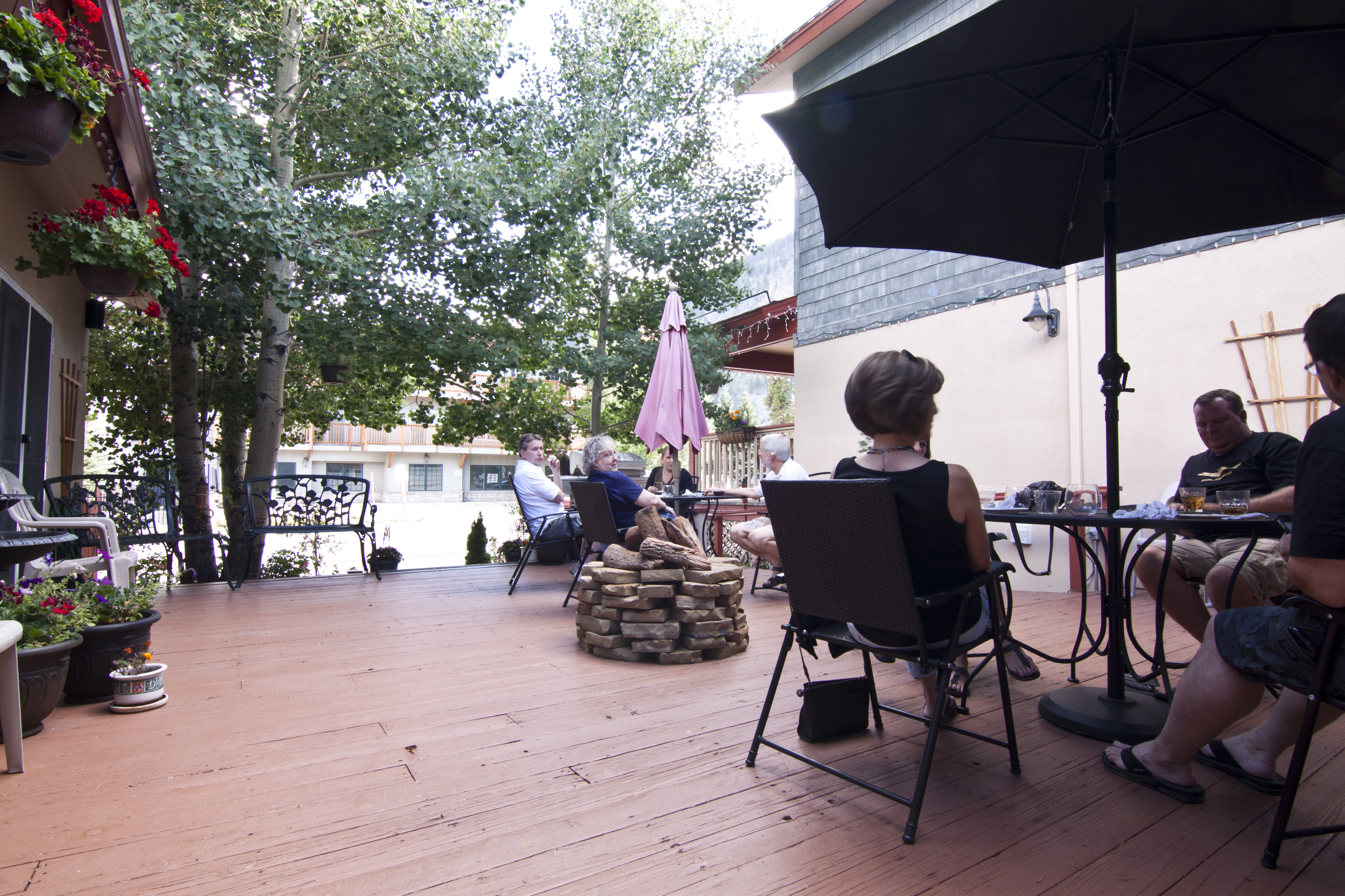 guiet outdoor retreat at frisco inn on galena