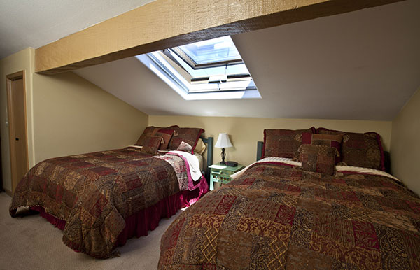 suite for family with two double beds
