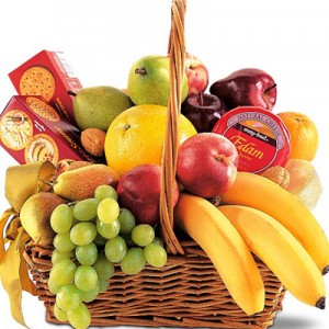 Frisco Lodge Large Welcome Basket